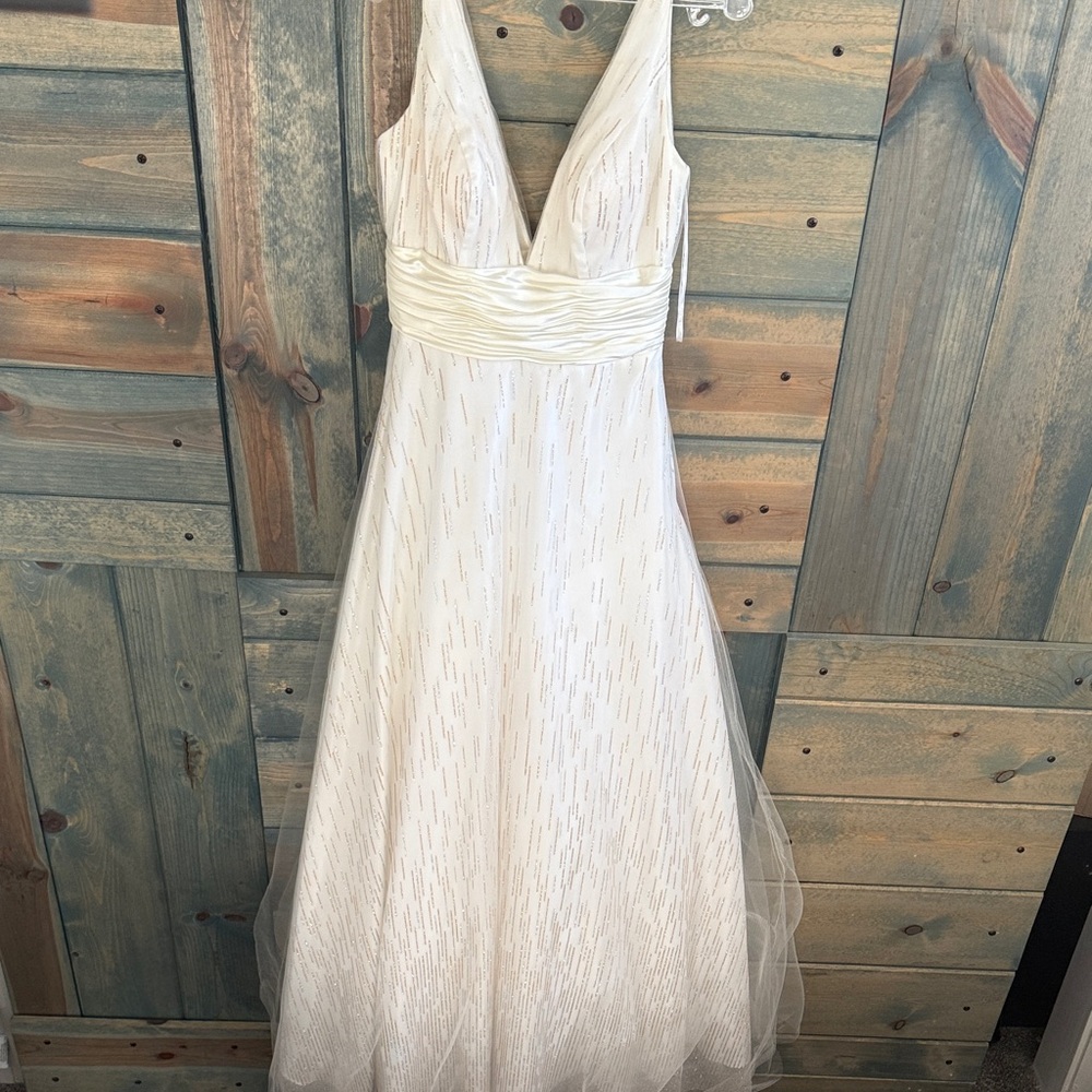 Floor length gown Ivory V-Neck A-Line Dress.  Perfect for prom
